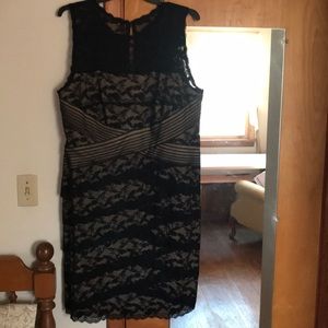 Size 20W black lace formal knee length dress